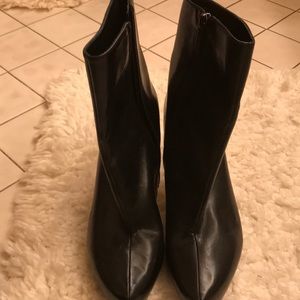 Guess high heel boots
